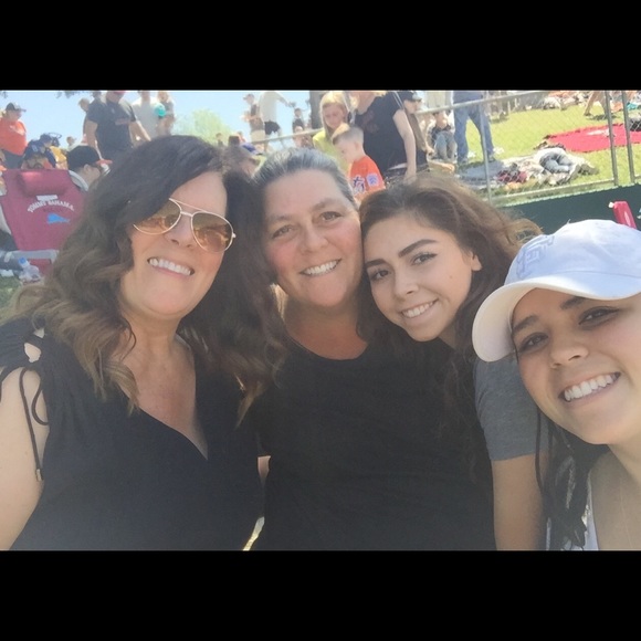 Meet your Posher, Theresa - Picture 3 of 7